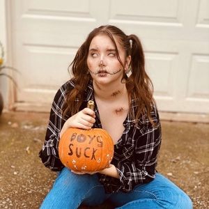 Meet your Posher, Kayla